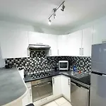 Modern One Bedroom In * Cannes