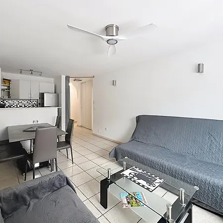 Modern One Bedroom In Apartment Cannes