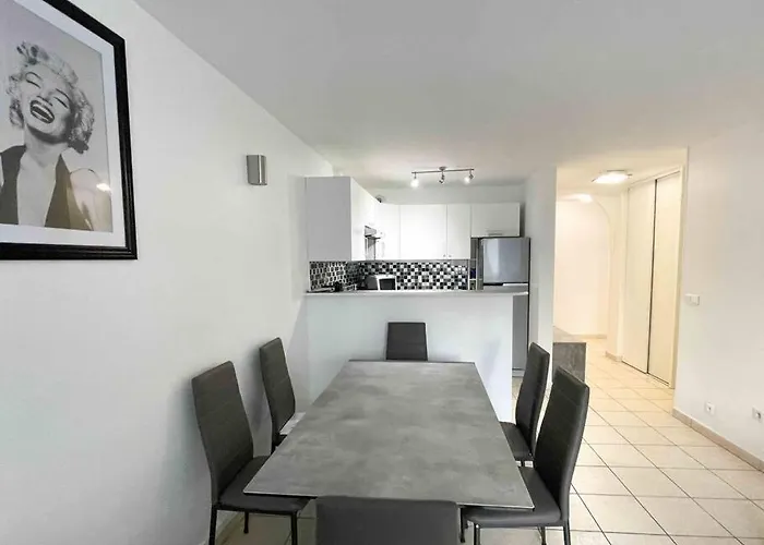Modern One Bedroom In